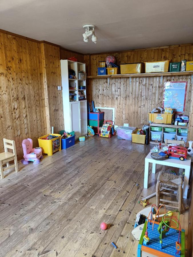拉内利 Y Doc At World Horizons Community Hub旅舍 外观 照片